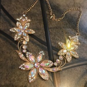 Jeweled Flower Fashion Necklace